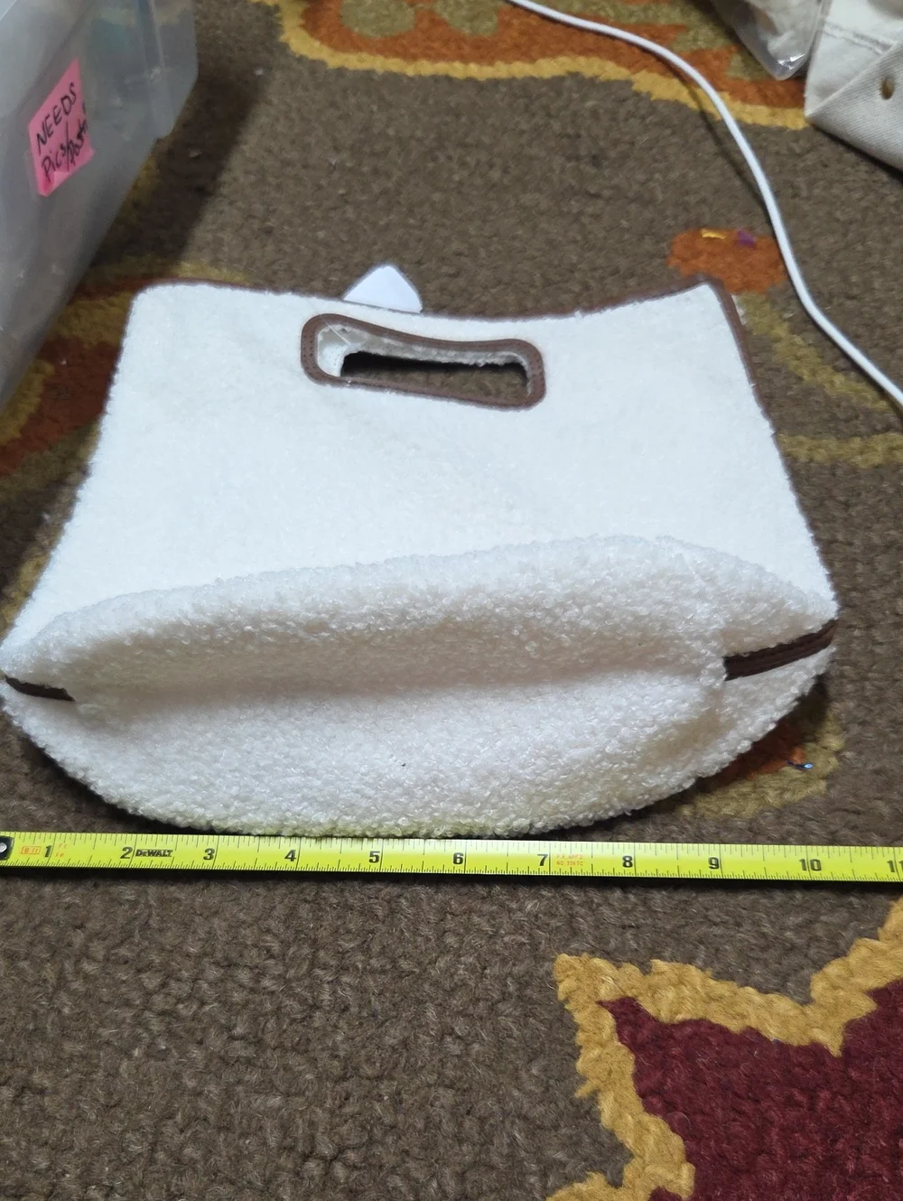 Bath&BodyWorks:  Fluffy On The Go Bag
